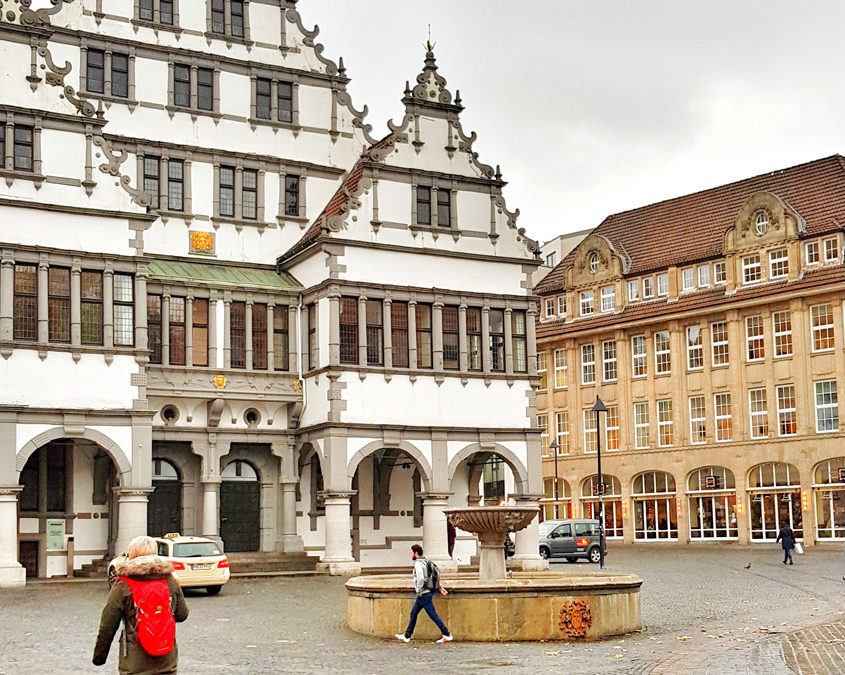Haus_alt_rathaus_foto_brunnen
