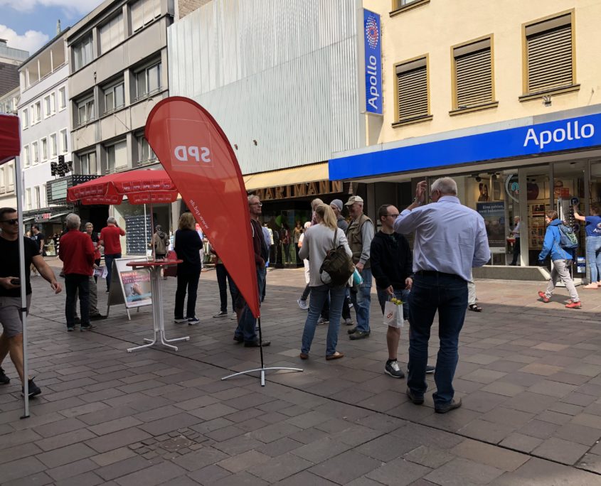 Foto_Menschen_Stadt_Paderborn_Stand