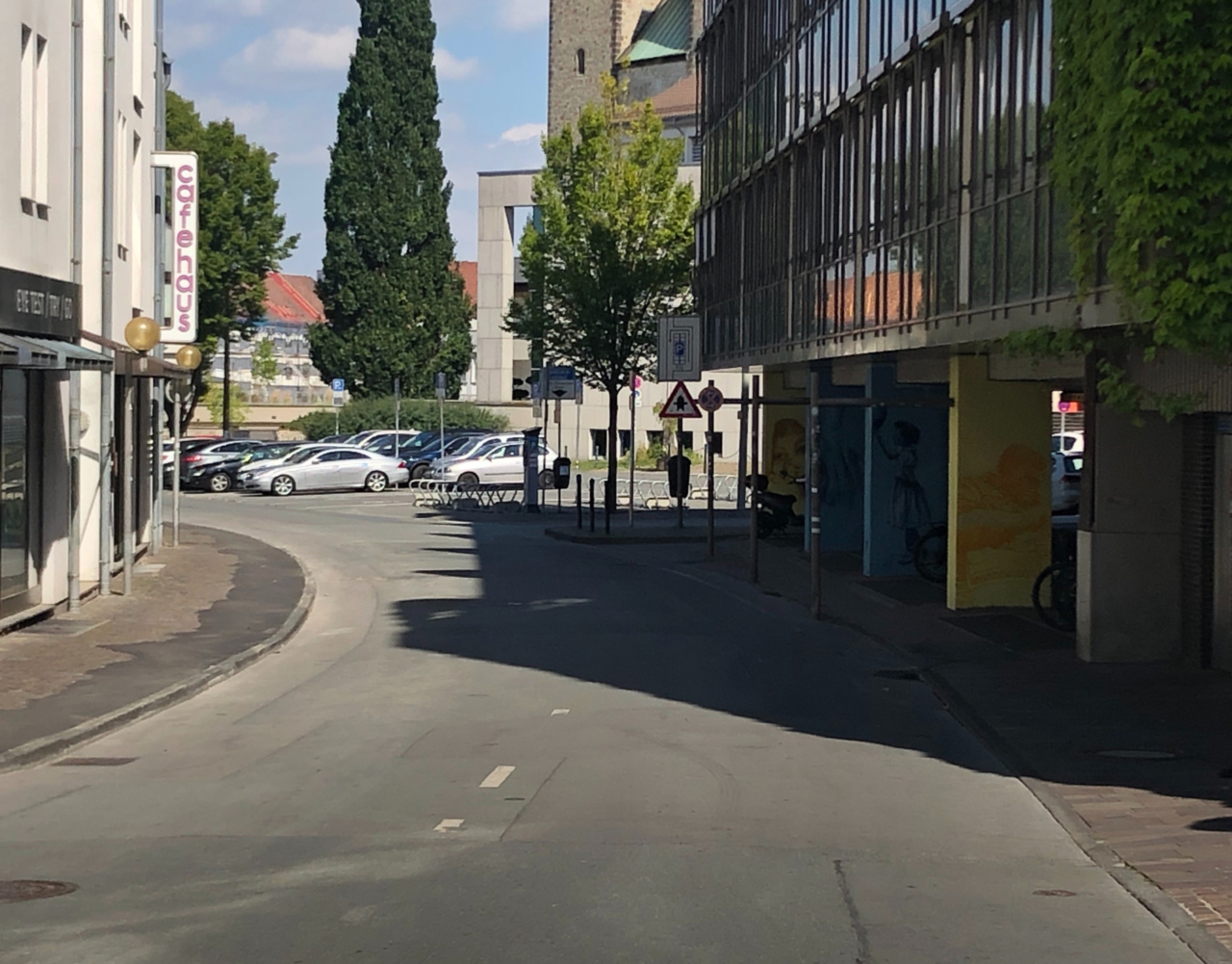 Anfrage zu Ruhestörungen am Abdinghof Anfrage zu Ruhestörungen am Abdinghof