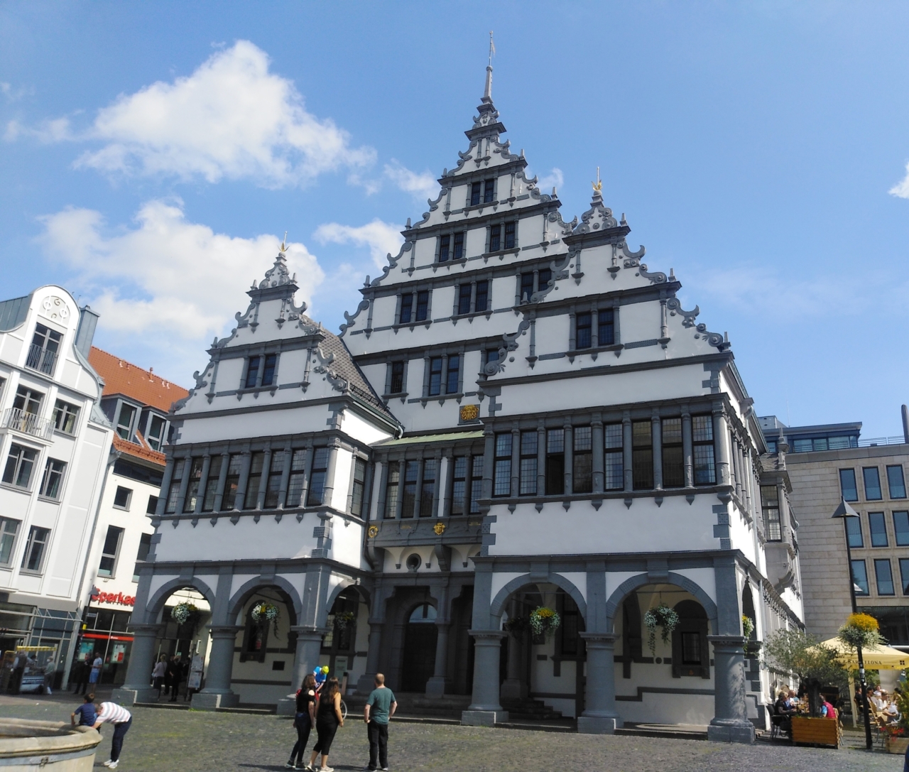 Beim Jubiläum die Menschen mitnehmen